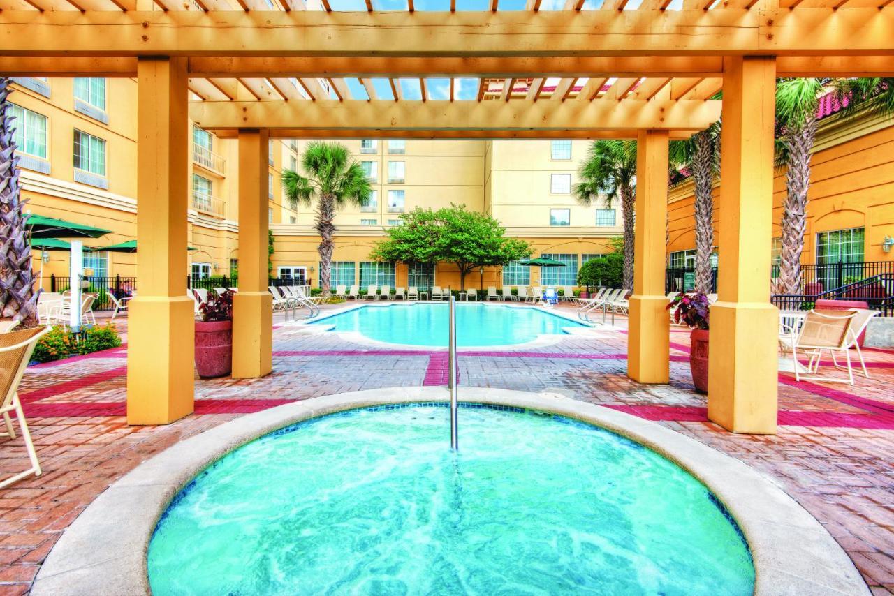 La Quinta Inn & Suites By Wyndham San Antonio Riverwalk Bagian luar foto