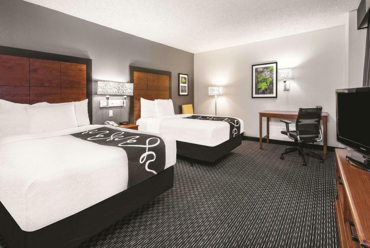 La Quinta Inn & Suites By Wyndham San Antonio Riverwalk Bagian luar foto