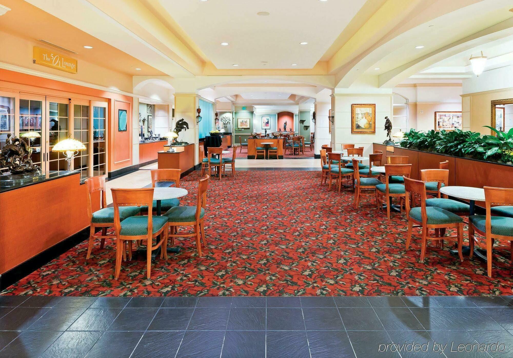 La Quinta Inn & Suites By Wyndham San Antonio Riverwalk Bagian luar foto